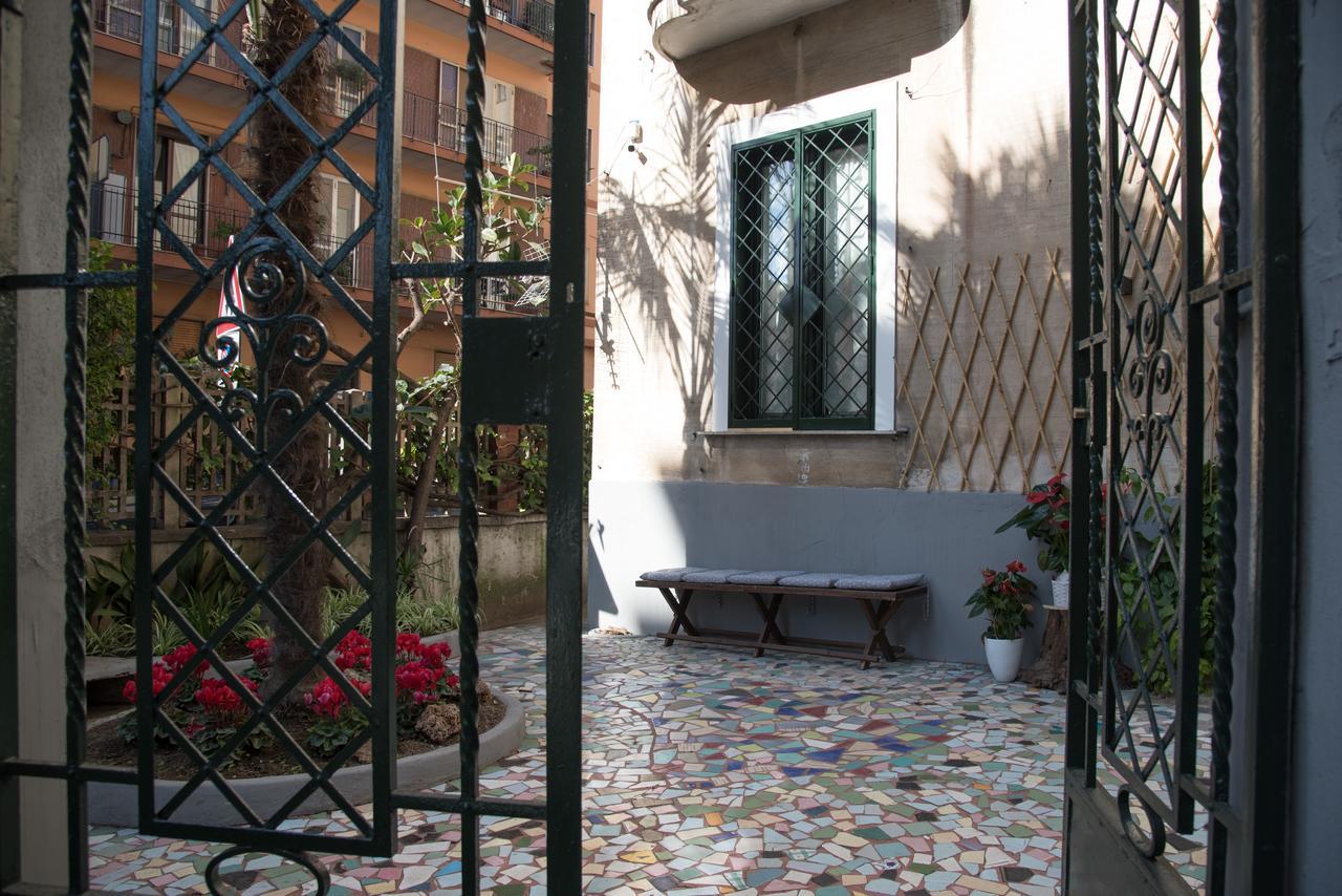 مبيت وإفطار ساليرنو Villino Teresa المظهر الخارجي الصورة