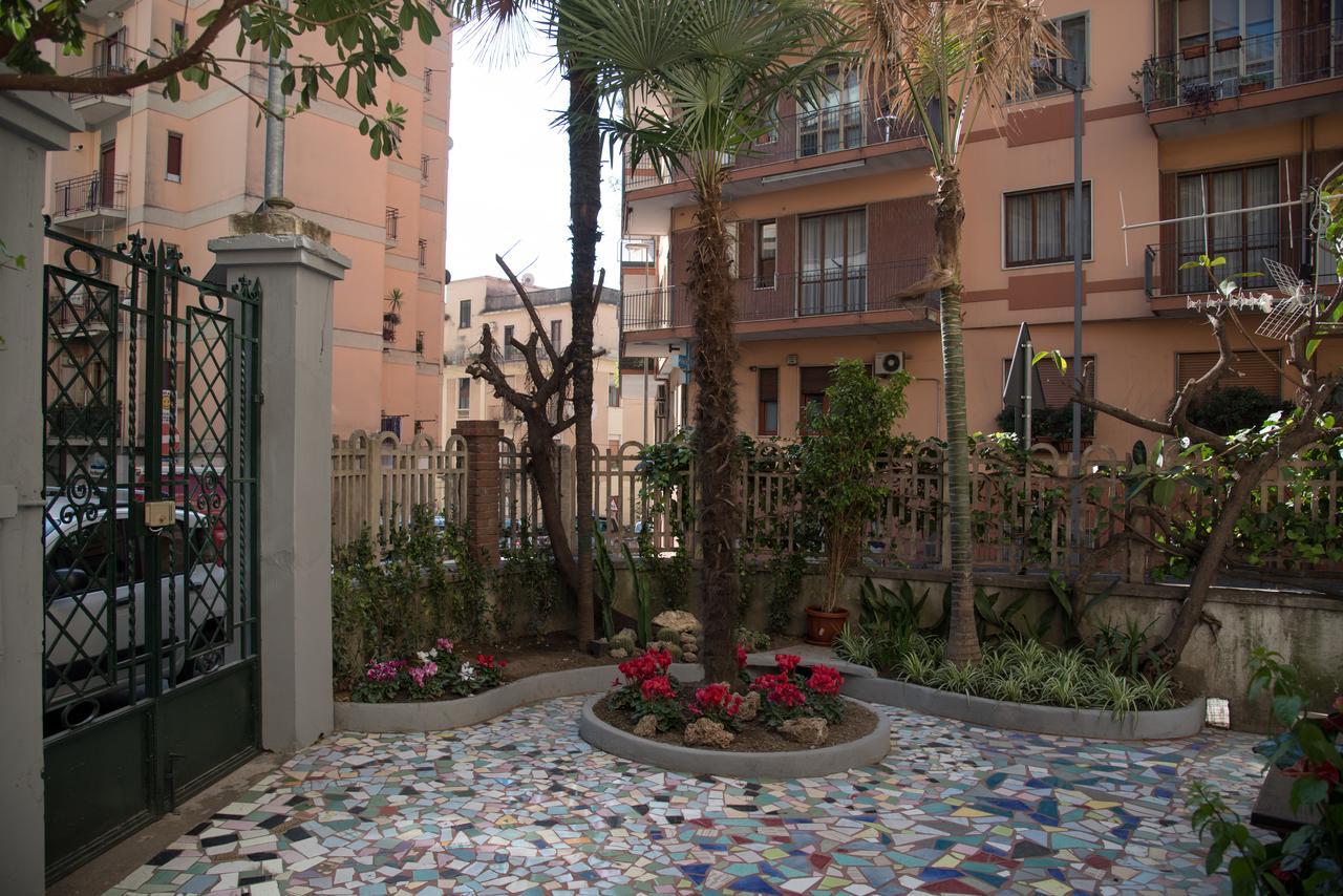 مبيت وإفطار ساليرنو Villino Teresa المظهر الخارجي الصورة